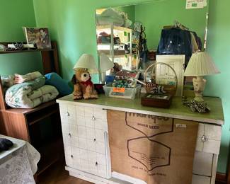 Double dresser with mirror 