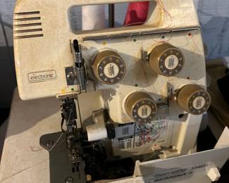 Bernina Bernette serger