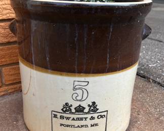 E. Swasey & Coo #5 large stoneware crock