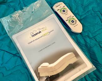 King size Tempurpedic bed 