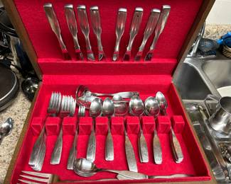 stainless flatware