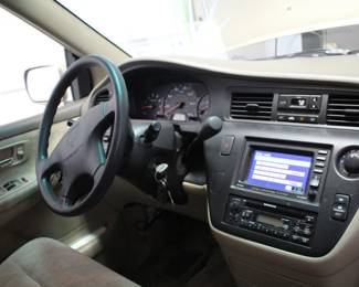 2001 Honda Odyssey VIN 2HKRL187X1H589617 . . . 30,304 Miles