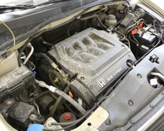 2001 Honda Odyssey VIN 2HKRL187X1H589617 . . . 30,304 Miles