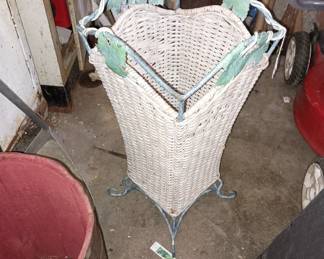 Wicker item 