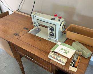 Sears Kenmore Sewing Machine Model 1315