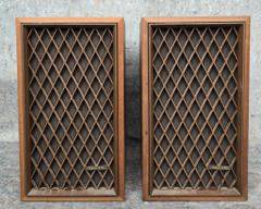 Pair of Realistic Nova 6 Speakers
