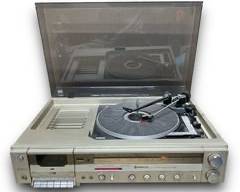 Hitachi AM-FM Stereo Cassette Recorder Model: SDT-9530H
