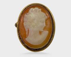 800 Gilt Silver Shell Cameo Pendant Brooch
