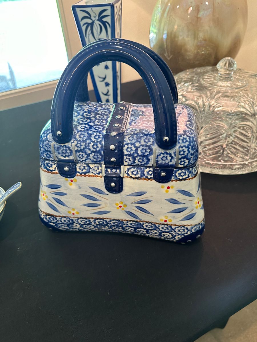 Moving sale in the Bluffs in Saint Francisville, LA starts on 6/22/2024