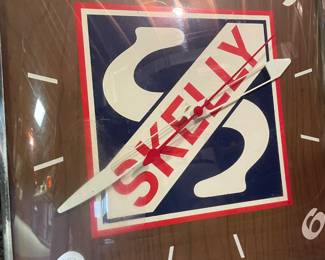 Vintage Skelly clock 