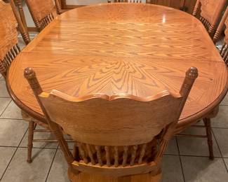 Table and six chairs 