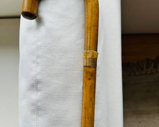 14k gold detail on wooden cane