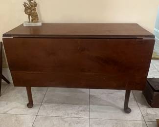 Antique drop leaf table