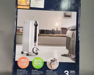 Lot 273 | DeLonghi Radiant Heater

