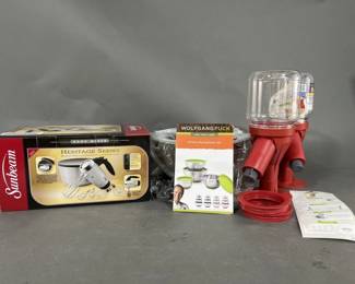 Lot 107 | Sunbeam Mixer, Mixing Bowl Set & More
