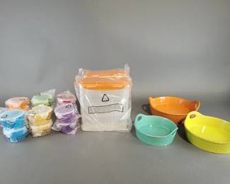 Lot 92 | Round Italian Bakers, Lock & Lock Storage Sets
