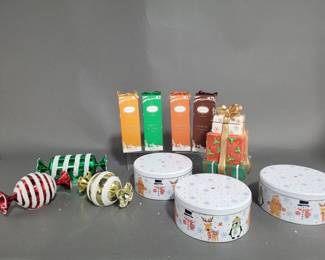 Lot 237 | Christmas Lot
