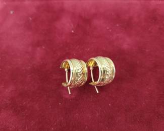 Lot 4b | 14K JCM Gold Earrings
