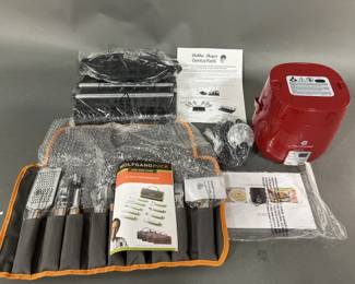 Lot 176 | 5 Cup Digital Cooker, Garnishing Set & Rack
