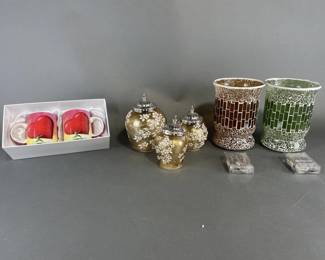 Lot 39 | Light Up Vases and Coffee Mugs
