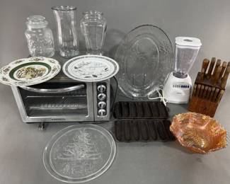 Lot 251 | Blender, Toaster Oven, Knives, Glassware, Plates
