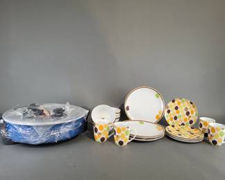 Lot 75 | Ceramic Rapid Skillet & 16 Piece Dinnerware Set
