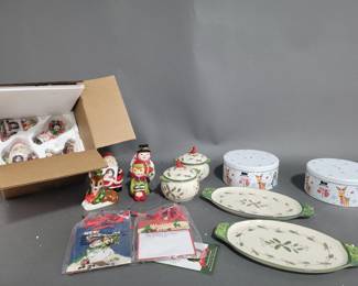 Lot 239 | Christmas Lot
