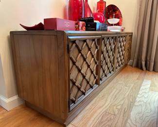 Lattice Wood Buffet  