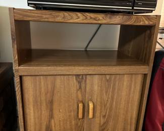 Wood Rolling Cabinet 