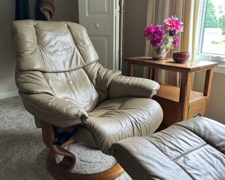 Ekornes Stressless Reno Chair and Ottoman 