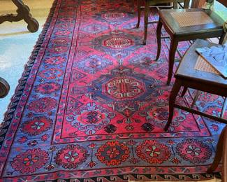 Found another rug. This one is hand knotted 10ft 6 in line ng 5 ft wide. Looks similar to a larger one that’s 9 by 12 1/2 