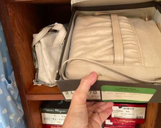 Purses and size 7 1/2 shoes 
