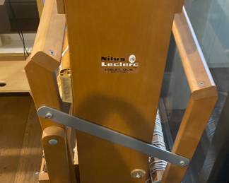 Nilus Leclerc weaving Loom