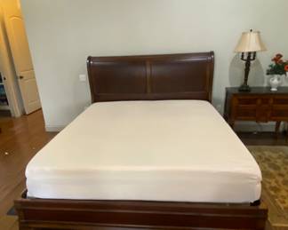 King Size Memory foam mattress with wood headboard and frame