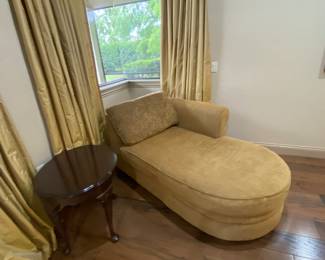 Chaise Lounge