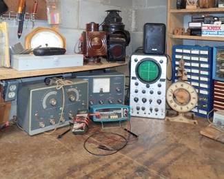 TOOLS AND THIS ROOM WILL BE LOT BOXES OF ITEMS