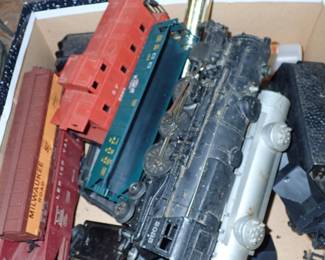 BOXES OF LIONAL TRAIN PIECES / SETS / ETC