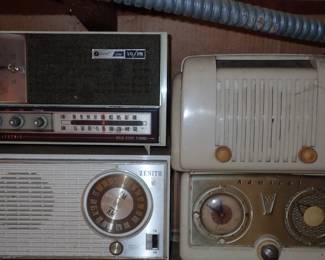 VINTAGE RADIOS