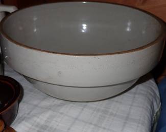 ASSORTED ANTIQUES A FULL ROOM TO UNPACK & CROCKS - REDWING - BEE HIVE - ETC