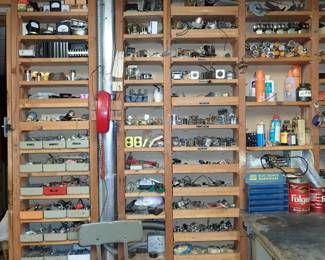 TOOLS AND THIS ROOM WILL BE LOT BOXES OF ITEMS