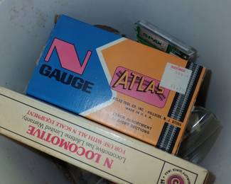 BOXES OF LIONAL TRAIN PIECES / SETS / ETC