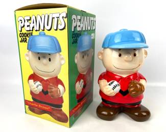 #20 • Peanuts Charlie Brown Cookie Jar by Benjamin & Medwin
