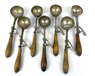 #172 • Gilchrist's Brand #31 Size 12 Vintage Ice Cream Scoops Lot of 7
