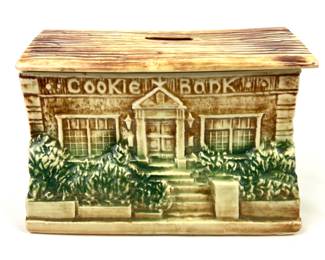 #9 • McCoy Pottery Cookie Bank - Coin Bank & Cookie Jar
