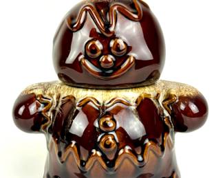 #138 • Hull Brown Drip Gingerbread Man Cookie Jar
