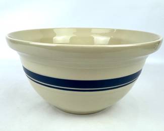 #195 • Friendship Pottery 6 Quart Vintage Mixing Bowl
