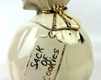 #123 • McCoy "Sack of Cookies" White Cookie Jar
