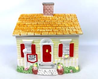 #199 • Nestle Toll House Cookie Jar 1992
