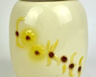 #139 • Hull Pottery Cookie Jar with Yellow Daisies

