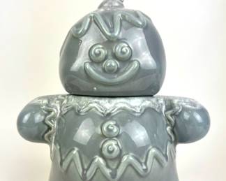 #137 • Hull Grey Drip Gingerbread Man Cookie Jar
